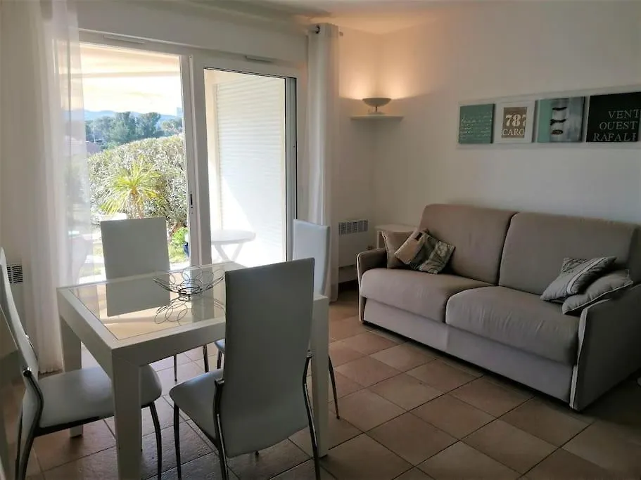 Appartement Mas De La Mer, 5Mn Plage, Piscine Saint Aygulf Apartment
